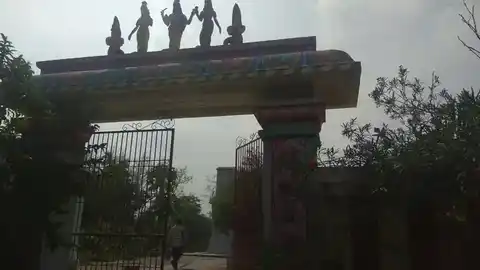 Arulmigu Varatharaja Perumal Temple, Memaathur - 609310 Temple