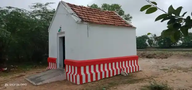 Arulmigu Varatharaja Perumal Temple, Muppaiyur - 623402 அருள்மிகு. வரதராசப்பெருமாள் திருக்கோயில், Muppaiyur - 623402, Sivagangai - Ancient Temple Architecture and History Image 3