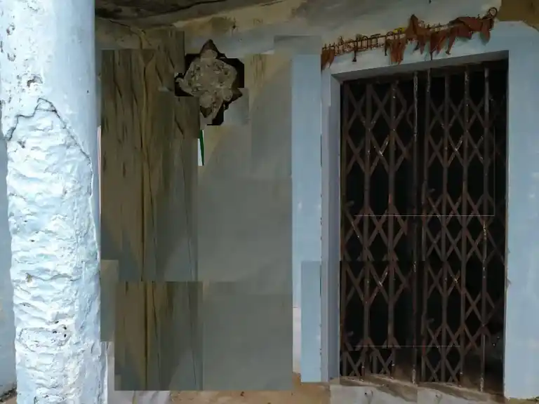 Arulmigu Varatharaja Perumal Temple, Muthunayakanpatti - 624618 அருள்மிகு வரதராஜப்பெருமாள் திருக்கோயில், Muthunayakanpatti - 624618, Dindigul - Ancient Temple Architecture and History Image 4