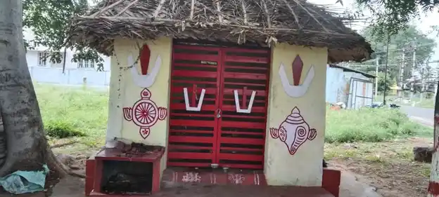 Arulmigu Varatharaja Perumal Temple, Naganampatti - 624619 அருள்மிகு வரதராஜ பெருமாள் திருக்கோயில், Naganampatti - 624619, Dindigul - Ancient Temple Architecture and History Image 4