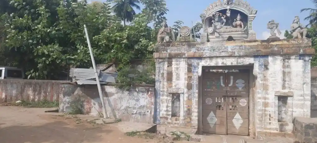 Arulmigu Varatharaja Perumal Temple, Ogalur - 621108 அருள்மிகு வரதராஜப்பெருமாள் திருக்கோயில், Ogalur - 621108, Perambalur - Ancient Temple Architecture and History Image 4