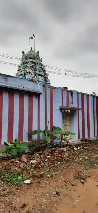 Arulmigu Varatharaja Perumal Temple, Onamakkulam - 628401 அருள்மிகு வரதராஜப் பெருமாள் திருக்கோயில், Onamakkulam - 628401, Thoothukudi - Ancient Temple Architecture and History Image 4