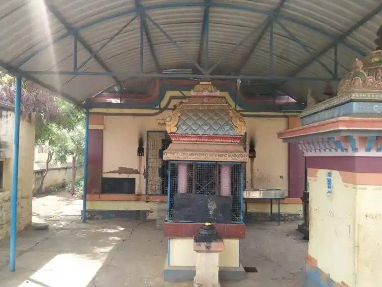 Arulmigu Varatharaja Perumal Temple, Papakurichi - 620010 Arulmigu Varatharaja perumal Temple, Papakurichi - 620010, Thiruchirappalli - Ancient Temple Architecture and History Image 3