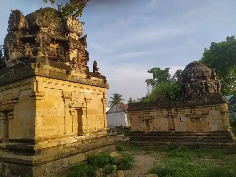 Arulmigu Varatharaja Perumal Temple, Paravai - 621717 Arulmigu Varatharaja Perumal Temple, Paravai - 621717, Perambalur - Ancient Temple Architecture and History Image 2