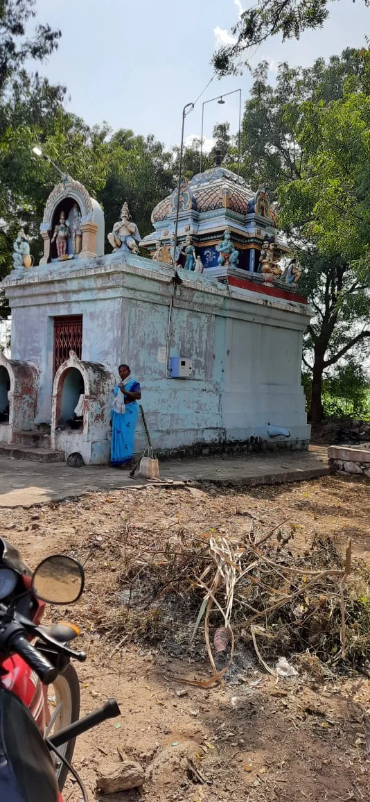 அருள்மிகு வரதராஜப்பெருமாள் திருக்கோயில், Pasuvappattirajapuram, Rajapuram - 639203 - Main View