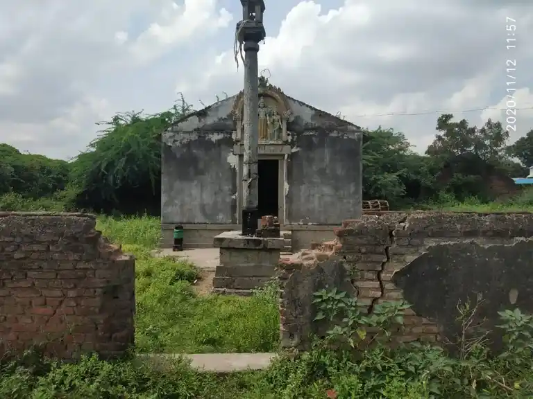 Arulmigu Varatharaja Perumal Temple, Periyavadakarai - 621110 அருள்மிகு வரதராஜப்பெருமாள் திருக்கோயில், Periyavadakarai - 621110, Perambalur - Ancient Temple Architecture and History Image 4
