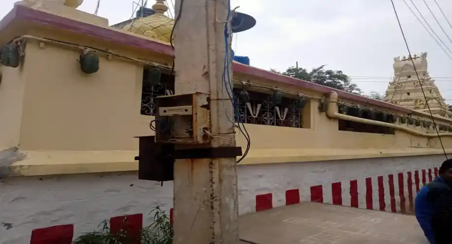 Arulmigu Varatharaja Perumal Temple, Pichanur - 632601 அருள்மிகு வரதராஜப்பெருமாள் திருக்கோயில், பிச்சனூர், குடியாத்தம் - 632601, Vellore - Ancient Temple Architecture and History Image 3