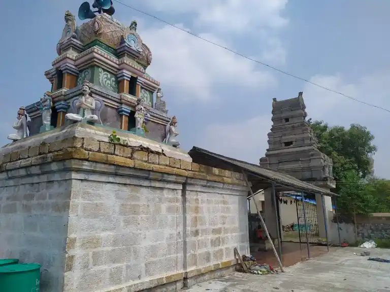 Arulmigu Varatharaja Perumal Temple, Puduvettakudi - 621716 Arulmigu Varatharaja Perumal Temple, Puduvettakudi - 621716, Perambalur - Ancient Temple Architecture and History Image 2
