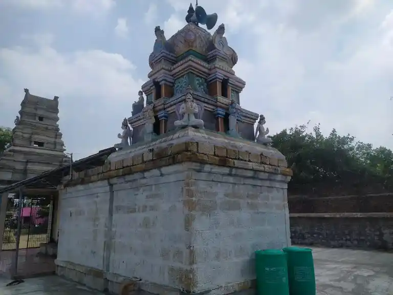 Arulmigu Varatharaja Perumal Temple, Puduvettakudi - 621716 Arulmigu Varatharaja Perumal Temple, Puduvettakudi - 621716, Perambalur - Ancient Temple Architecture and History Image 3