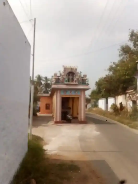 Arulmigu Varatharaja Perumal Temple, Sarkar Vengarai - 637208 அருள்மிகு வரதராஜபெருமாள் திருக்கோயில், Sarkar Vengarai - 637208, Namakkal - Ancient Temple Architecture and History Image 2
