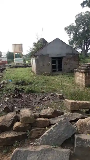 Arulmigu Varatharaja Perumal Temple, Sathanur - 621106 வரதராஜப்பெருமாள் திருக்கோயில், சாத்தனுர், Sathanur - 621106, Perambalur - Ancient Temple Architecture and History Image 2