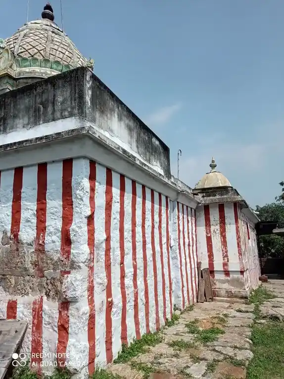Arulmigu Varatharaja Perumal Temple, Sengapadai - 625704 அருள்மிகு வரதராஜ பெருமாள் திருக்கோவில்,  - 625704, Madurai - Ancient Temple Architecture and History Image 4
