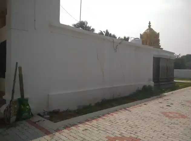 Arulmigu Varatharaja Perumal Temple, Singikulam - 627152 அருள்மிகு வரதராஜபெருமாள் திருக்கோயில், Singikulam - 627152, Tirunelveli - Ancient Temple Architecture and History Image 4