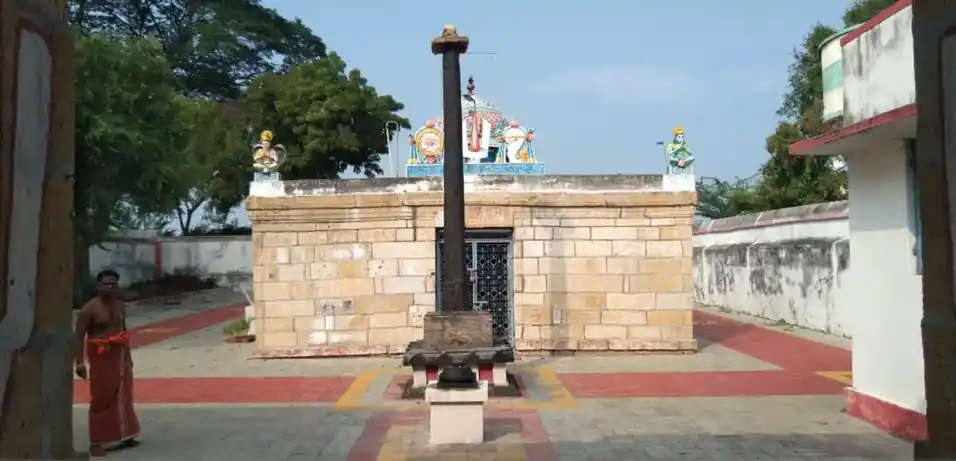 Arulmigu Varatharaja Perumal Temple, Thiruvalathurai - 621117 Arulmigu Varatharaja perumal Temple, Thiruvalathurai - 621117, Perambalur - Ancient Temple Architecture and History Image 3