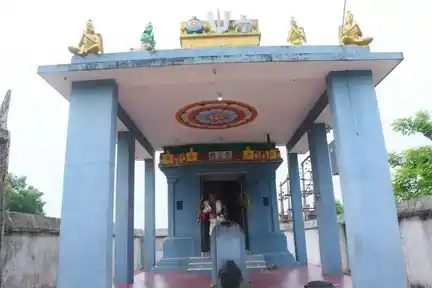 Arulmigu Varatharaja Perumal Temple, Ulutukuppai, Ulutukuppai - 609811 Arulmigu Varatharaja Perumal Temple, Ulutukuppai, Ulutukuppai - 609811, Mayiladuthurai - Ancient Temple Architecture and History Image 2