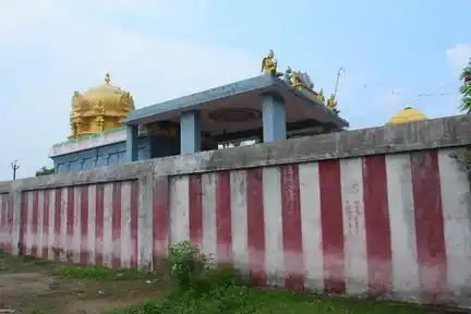 Arulmigu Varatharaja Perumal Temple, Ulutukuppai, Ulutukuppai - 609811 Arulmigu Varatharaja Perumal Temple, Ulutukuppai, Ulutukuppai - 609811, Mayiladuthurai - Ancient Temple Architecture and History Image 4