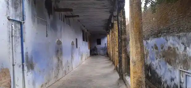 Arulmigu Varatharaja Perumal Temple, Vadakku Karukurichi - 627401 அருள்மிகு வரதராஜப்பெருமாள் திருக்கோயில், வடக்கு காருக்குறிச்சி - 627401, Tirunelveli - Ancient Temple Architecture and History Image 4