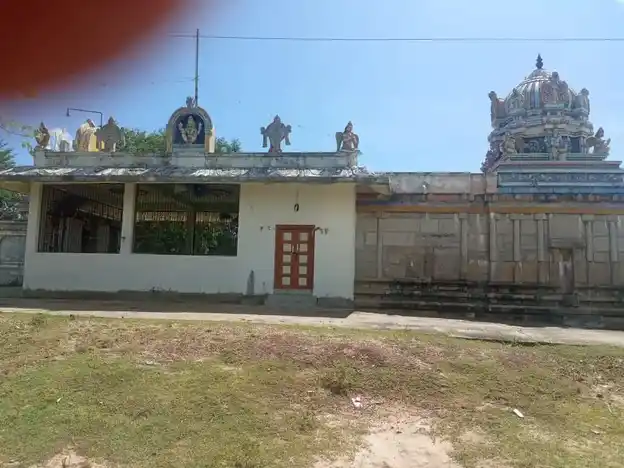 Arulmigu Varatharaja Perumal Temple, Vattanur, Vattanur - 614630 அருள்மிகு வரதராஜப்பெருமாள் திருக்கோயில், வேட்டனுார், அறந்தாங்கி வட்டம் - 614630, Pudukkottai - Ancient Temple Architecture and History Image 3