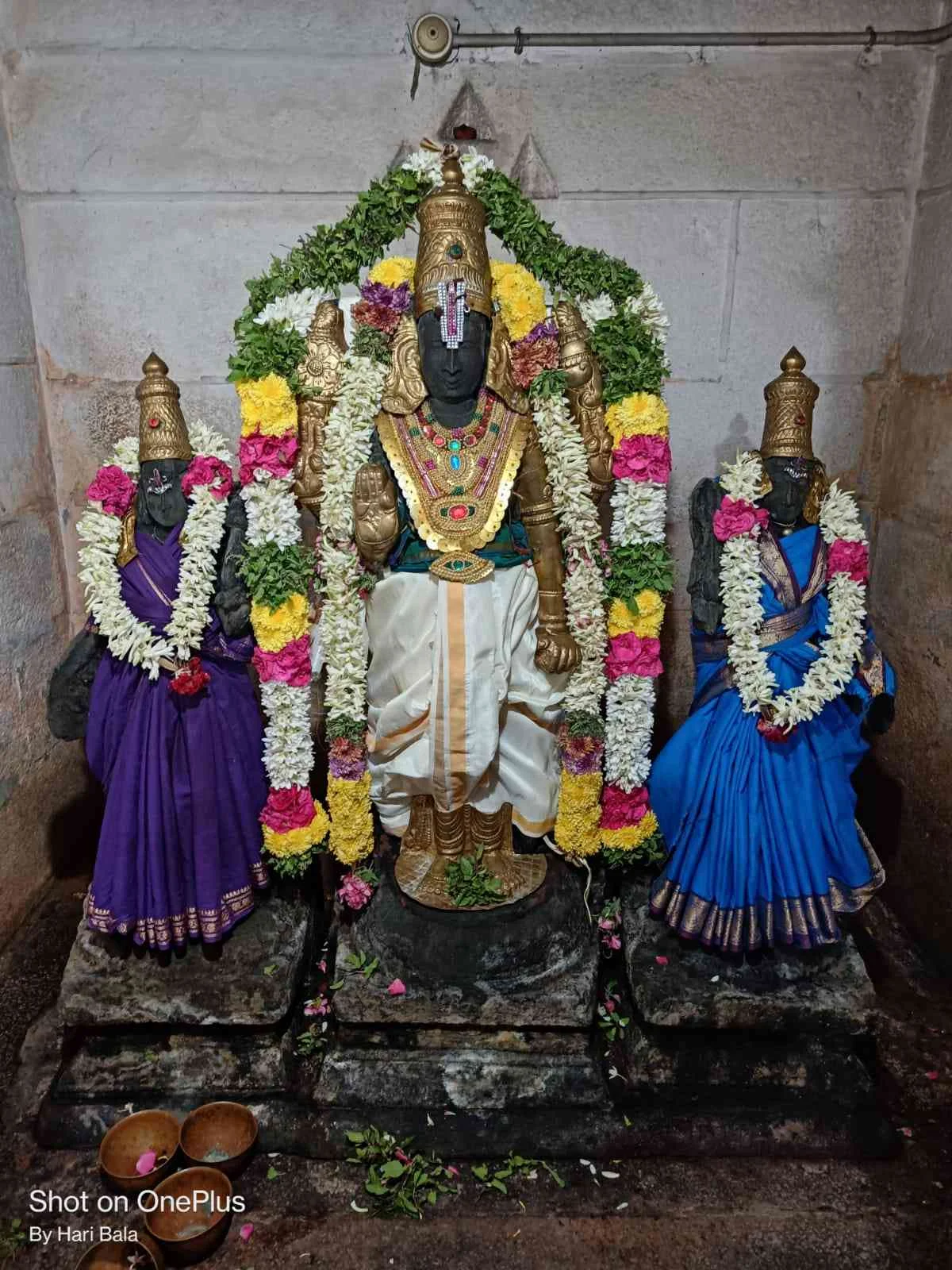 அருள்மிகு வரதராஜப்பெருமாள் திருக்கோயில், Vengambur - 638152 - Main View