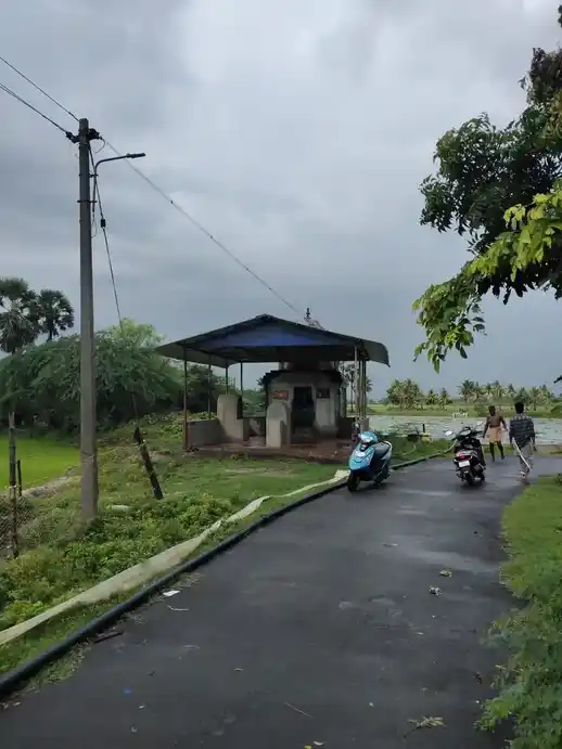 Arulmigu Varatharajaparumal Temple, Kadathathi - 609201 அருள்மிகு வரதராஜப்பெருமாள் திருக்கோயில், Kadathathi - 609201, Nagapattinam - Ancient Temple Architecture and History Image 4