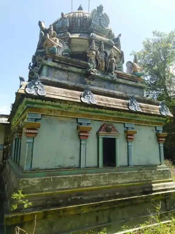 Arulmigu Varatharajaparumal Temple, Suramangalam - 610201 Arulmigu Varatharajaparumal Temple, Suramangalam - 610201, Nagapattinam - Ancient Temple Architecture and History Image 2