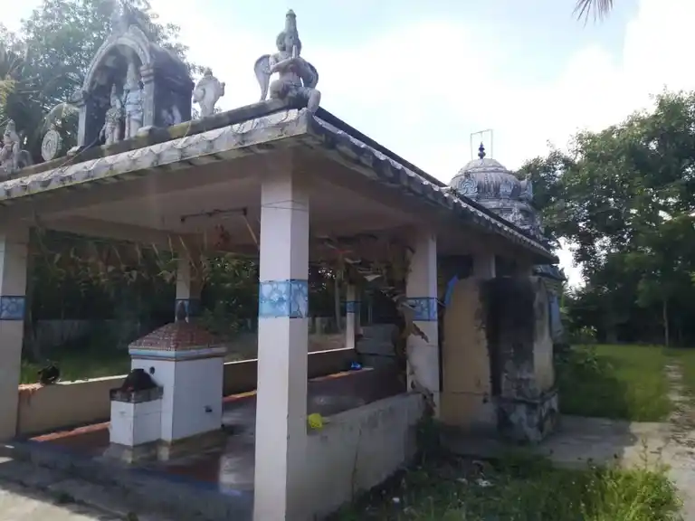 Arulmigu Varatharajaparumal Temple, Suramangalam - 610201 Arulmigu Varatharajaparumal Temple, Suramangalam - 610201, Nagapattinam - Ancient Temple Architecture and History Image 3