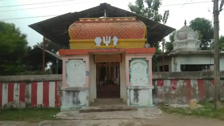 Arulmigu Varatharajaperumal Attached With Mathuranthaga Soleeshwarar Temple, Thozhuthur - 606607