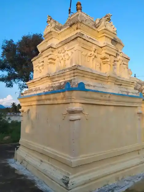 Arulmigu Varatharajaperumal @ Sendrayaperumal Temple, Vellitiruppur - 638501 Arulmigu Varatharajaperumal @ Sendrayaperumal Temple,  - 638501, Erode - Ancient Temple Architecture and History Image 5