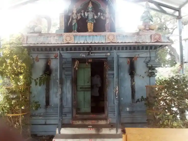 Arulmigu Varatharajaperumal Temple, Annamputhur - 604102