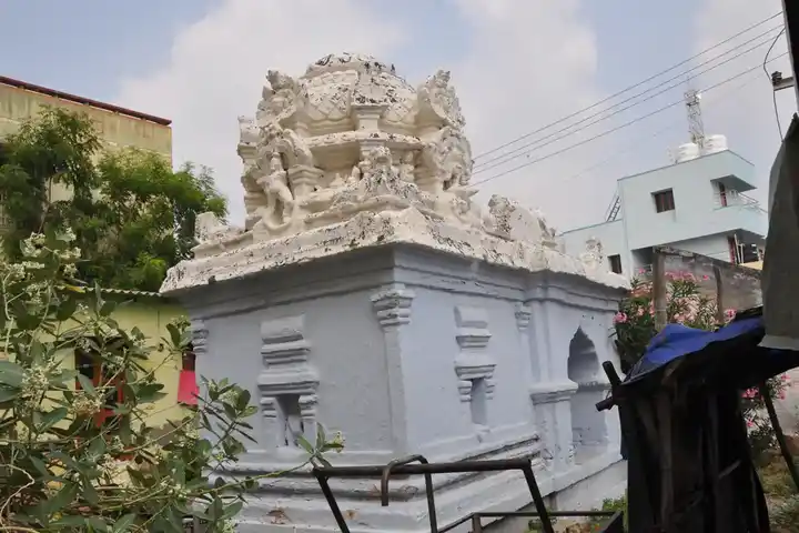 Arulmigu Varatharajaperumal Temple, Aravakkuruchi - 639201 அருள்மிகு வரதராஜப்பெருமாள் திருக்கோயில், Aravakkuruchi - 639201, Karur - Ancient Temple Architecture and History Image 4