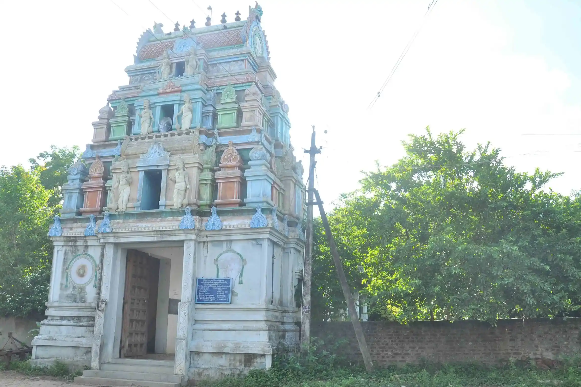 Arulmigu Varatharajaperumal Temple, Illupur, Illupur - 609306