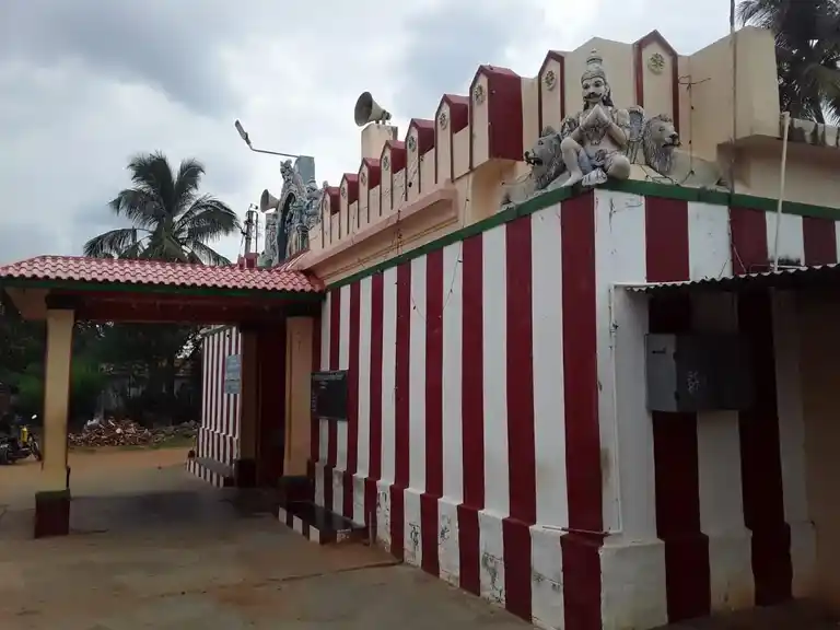 Arulmigu Varatharajaperumal Temple, M.Subbulapuram - 625517 வரதராஜப் பெருமாள் திருக்கோயில், M.Subbulapuram - 625517, Theni - Ancient Temple Architecture and History Image 4