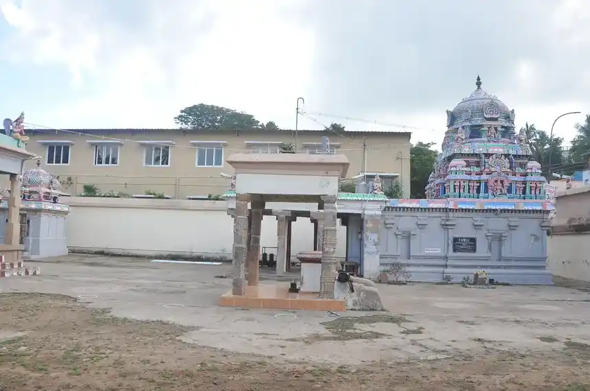 Arulmigu Varatharajaperumal Temple, Mel Cauvery - 612002 Arulmigu Varatharajaperumal Temple, Mel Cauvery, Mel Cauvery - 612002, Thanjavur - Ancient Temple Architecture and History Image 4