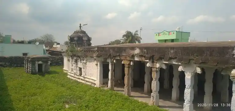 Arulmigu Varatharajaperumal Temple, Moongilpadi - 621708 அருள்மிகு வரதராஜப்பெருமாள் திருக்கோயில், மூங்கில்பாடி - 621708, Perambalur - Ancient Temple Architecture and History Image 3