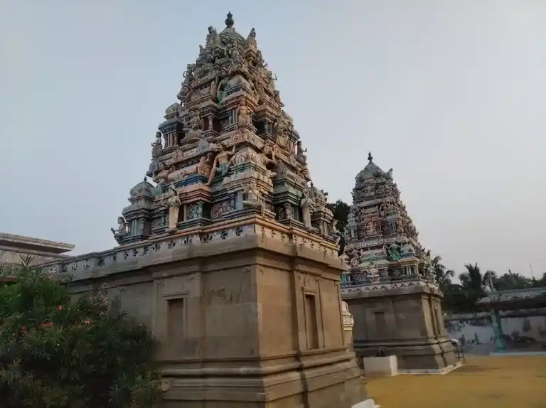 Arulmigu Varatharajaperumal Temple, Nathakadaiur - 638108 அருள்மிக வரதராஜப்பெருமாள் திருக்கோயில், நத்தக்காடையூர் - 638108, Tiruppur - Ancient Temple Architecture and History Image 3