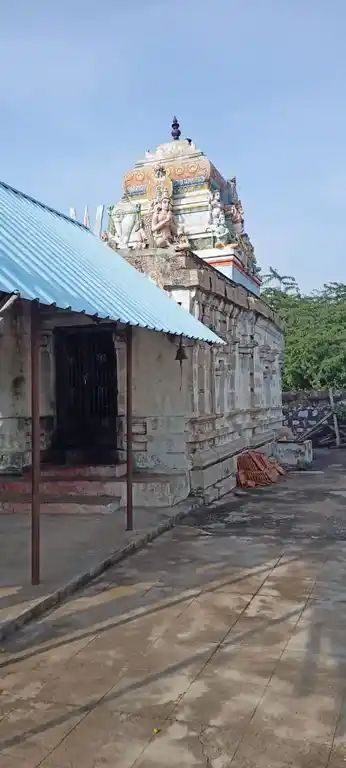Arulmigu Varatharajaperumal Temple, Neikuppai - 621116 Arulmigu Varatharajaperumal Temple, Neikuppai - 621116, Perambalur - Ancient Temple Architecture and History Image 4