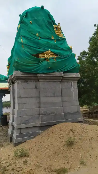 Arulmigu Varatharajaperumal Temple, Perumalpalayam, Arikaranvalasu - 639201 அருள்மிகு வரதராஜப்பெருமாள் திருக்கோயில், Perumalpalayam, Arikaranvalasu - 639201, Tiruppur - Ancient Temple Architecture and History Image 4