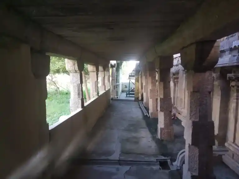 Arulmigu Varatharajaperumal Temple, Perungarunai - 623601 அருள்மிகு வரதராஜப்பெருமாள் திருக்கோயில், பெருங்கருனை - 623601, Ramanathapuram - Ancient Temple Architecture and History Image 3