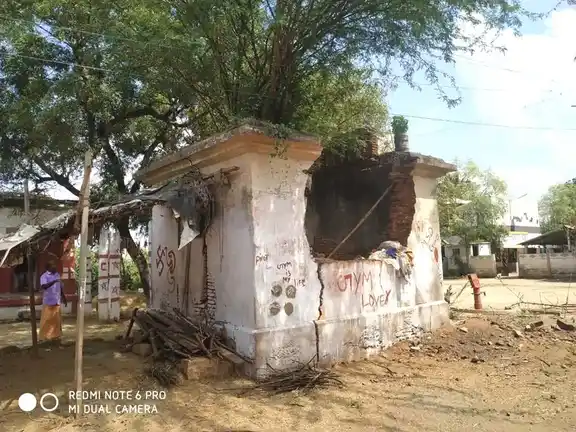 Arulmigu Varatharajaperumal Temple, Perur - 639103 Arulmigu VaratharajaPerumal Temple, Perur - 639103, Thiruchirappalli - Ancient Temple Architecture and History Image 15