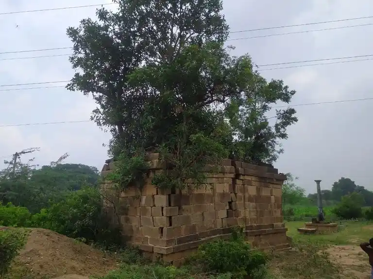 Arulmigu Varatharajaperumal Temple, Ranganathapuram - 621107 அருள்மிகு வரதராஜப்பெருமாள் திருக்கோயில், Ranganathapuram - 621107, Perambalur - Ancient Temple Architecture and History Image 3