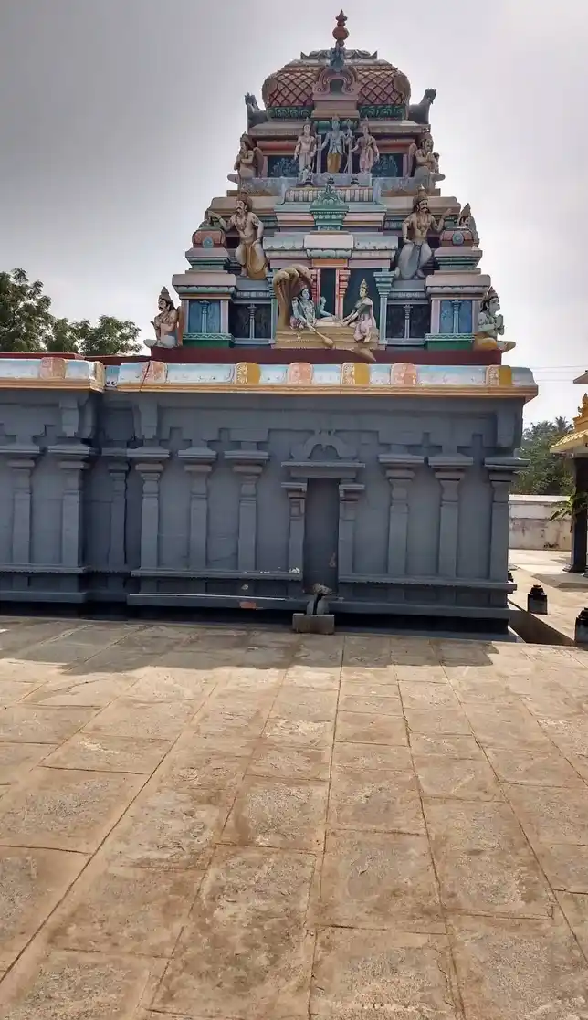 Arulmigu Varatharajaperumal Temple, Samalapuram - 641663 அருள்மிகு வரதராஜப்பெருமாள் திருக்கோயில், Samalapuram - 641663, Tiruppur - Ancient Temple Architecture and History Image 4