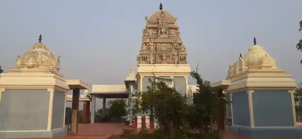 Arulmigu Varatharajaperumal Temple, Sengalmalai - 639006 அருள்மிகு வரதராஜப் பெருமாள் திருக்கோயில், Sengalmalai - 639006, Karur - Ancient Temple Architecture and History Image 4