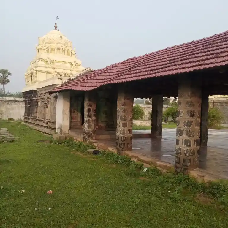 Arulmigu Varatharajaperumal Temple, Sirupakkam - 606108 Arulmigu Varatharajaperumal Temple,  - 606108, Cuddalore - Ancient Temple Architecture and History Image 2