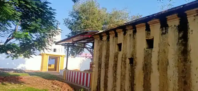 Arulmigu Varatharajaperumal Temple, Sitharevu - 624228 அருள்மிகு வரதராஜப்பெருமாள் திருக்கோயில், சித்தரேவு - 624228, Dindigul - Ancient Temple Architecture and History Image 2