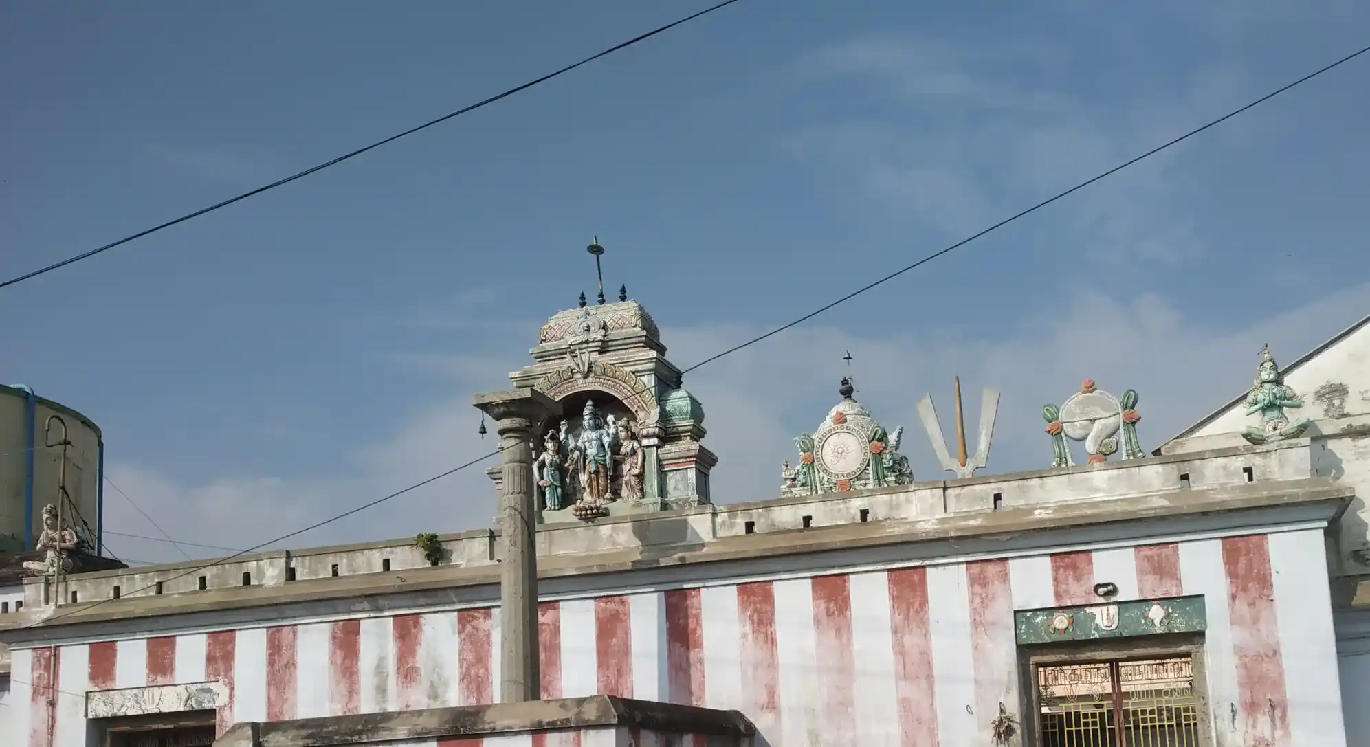 Arulmigu Varatharajaperumal Temple, T. Kalathur - 621114 Arulmigu Varatharajaperumal Temple, T. Kalathur - 621114, Perambalur - Ancient Temple Architecture and History Image 2