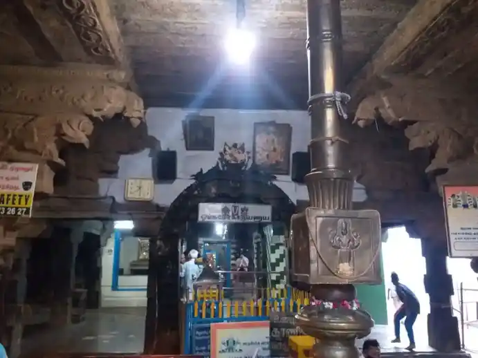 Arulmigu Varatharajaperumal Temple, Thenkarai, Periyakulam - 625601 அருள்மிகு வரதராஜபெருமாள் திருக்கோவில், தென்கரை, பெரியகுளம் - 625601, Theni - Ancient Temple Architecture and History Image 7