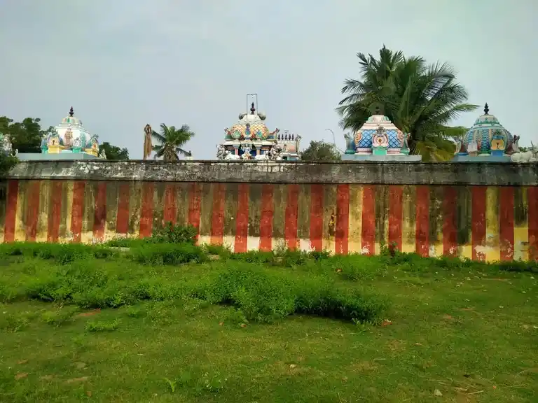 Arulmigu Varatharajaperumal Temple, Thennamanadu - 614625 அருள்மிகு வரதராஜபெருமாள் திருக்கோயில், தென்னமநாடு - 614625, Thanjavur - Ancient Temple Architecture and History Image 2