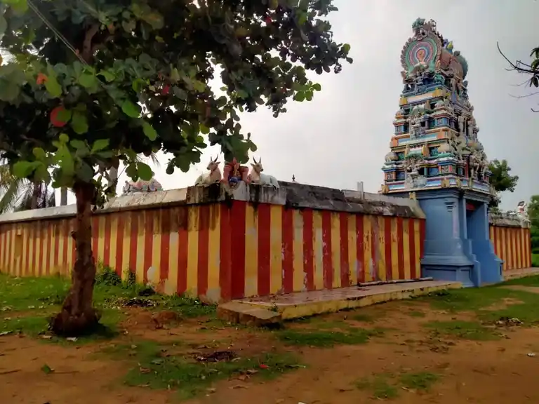 Arulmigu Varatharajaperumal Temple, Thennamanadu - 614625 அருள்மிகு வரதராஜபெருமாள் திருக்கோயில், தென்னமநாடு - 614625, Thanjavur - Ancient Temple Architecture and History Image 3