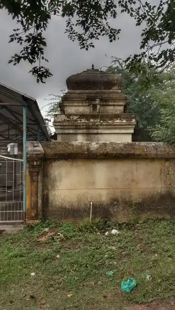 Arulmigu Varatharajaperumal Temple, Thirukkuvalai - 614212 அருள்மிகு வரதராஜபெருமாள் திருக்கோயில், திருக்குவளை - 614212, Nagapattinam - Ancient Temple Architecture and History Image 4