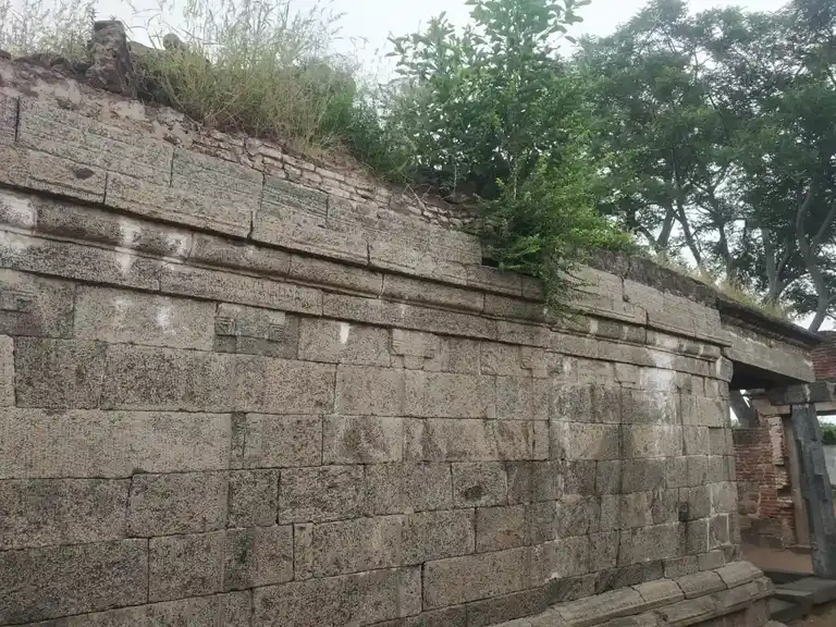 Arulmigu Varatharajaperumal Temple, Thottiapatti - 621114 அருள்மிகு வரதராஜப்பெருமாள் திருக்கோயில், Thottiapatti - 621114, Perambalur - Ancient Temple Architecture and History Image 3